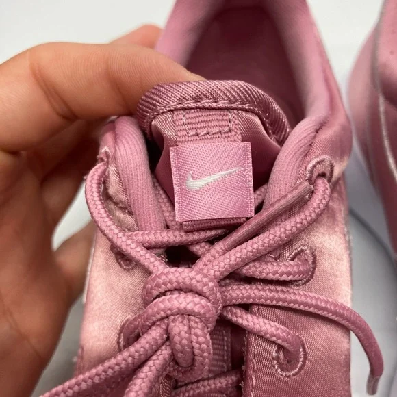 NIKE ROSHE ONE LOW TRAINERS WOMEN SHOES PINK SZ 6Y - Picture 6 of 10